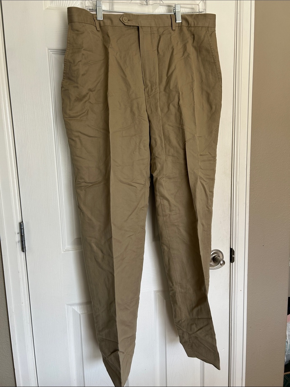 Daniel Cremieux Men's Chino Pants in Light Tan